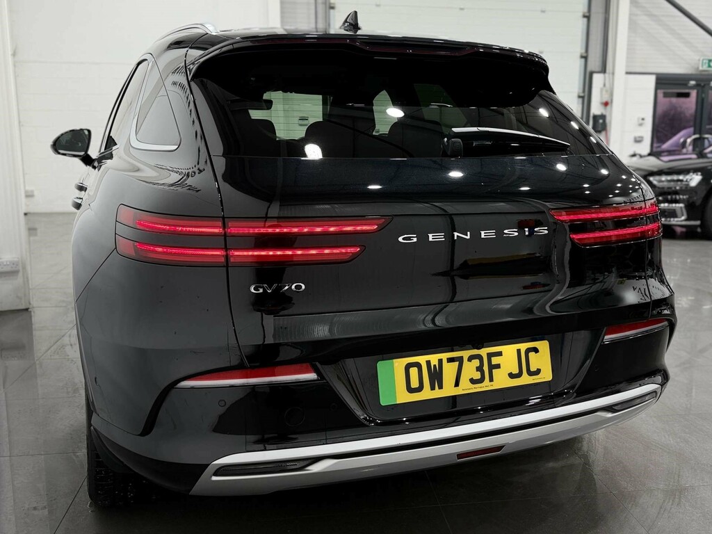 Genesis GV70 2.5 L Sport T Awd 4Wd #9