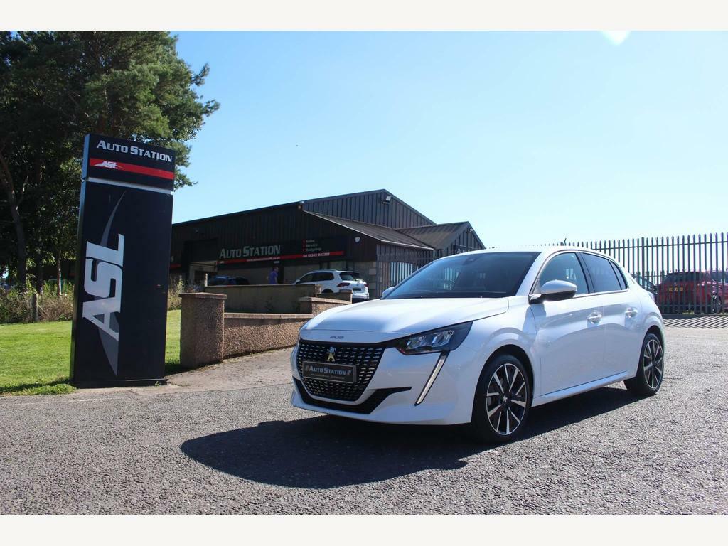 Peugeot 208 1.2 Puretech Allure Premium Euro 6 Ss White #2