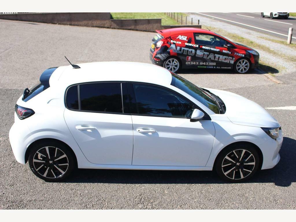 Peugeot 208 1.2 Puretech Allure Premium Euro 6 Ss White #6