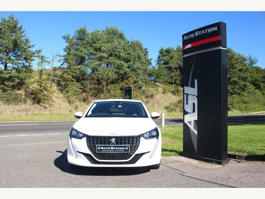 Peugeot 208 1.2 Puretech Allure Premium Euro 6 Ss White #3