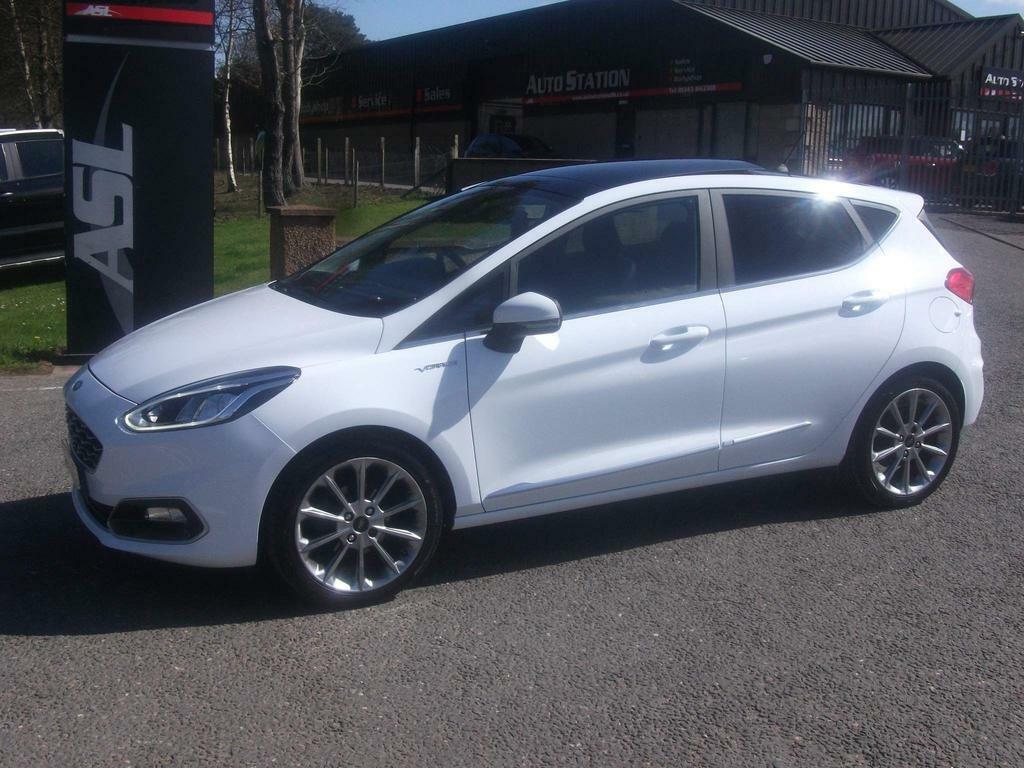 Ford Fiesta 1.0T Ecoboost Vignale Euro 6 Ss  White #2