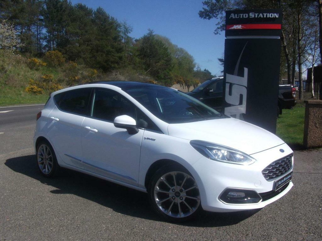 Ford Fiesta 1.0T Ecoboost Vignale Euro 6 Ss White