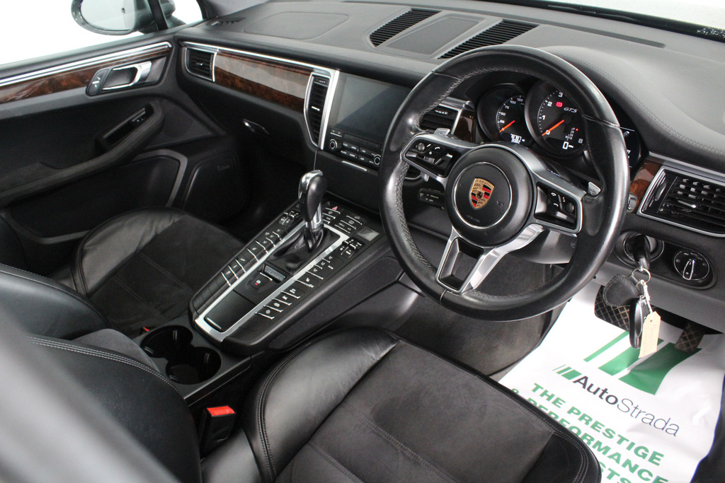 Porsche Macan Gts Pdk VU67KYV Grey #3