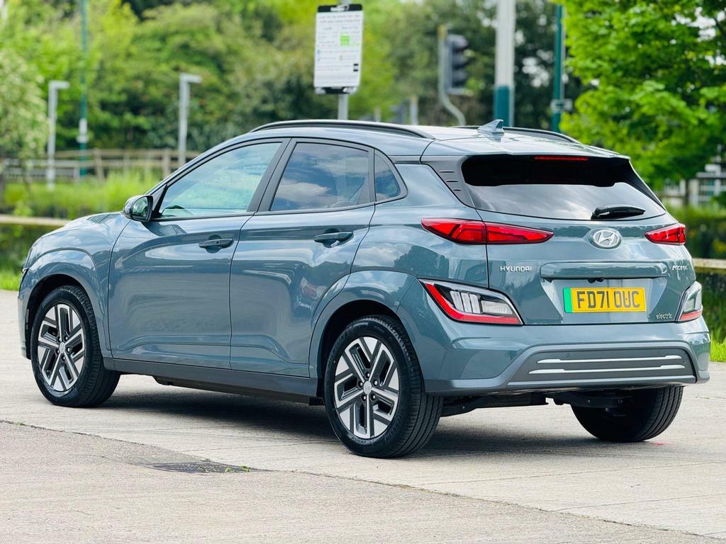 Hyundai Kona 64Kwh Premium Green #5