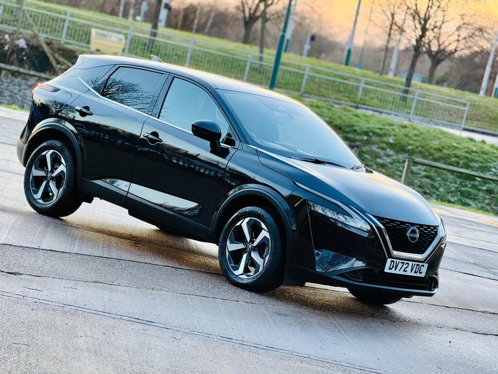 Nissan Qashqai 1.3 Dig-t Mhev N-connecta Euro 6 S S DV72VDC Black
