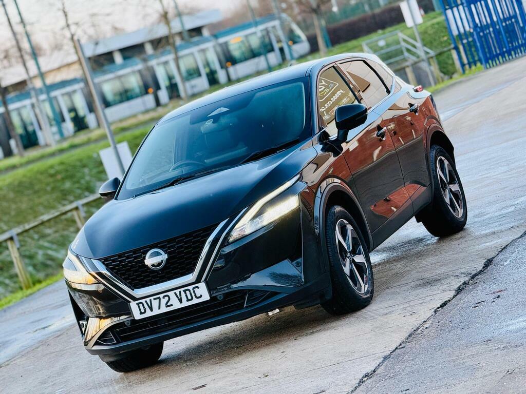 Nissan Qashqai 1.3 Dig-t Mhev N-connecta Euro 6 S S DV72VDC Black #2