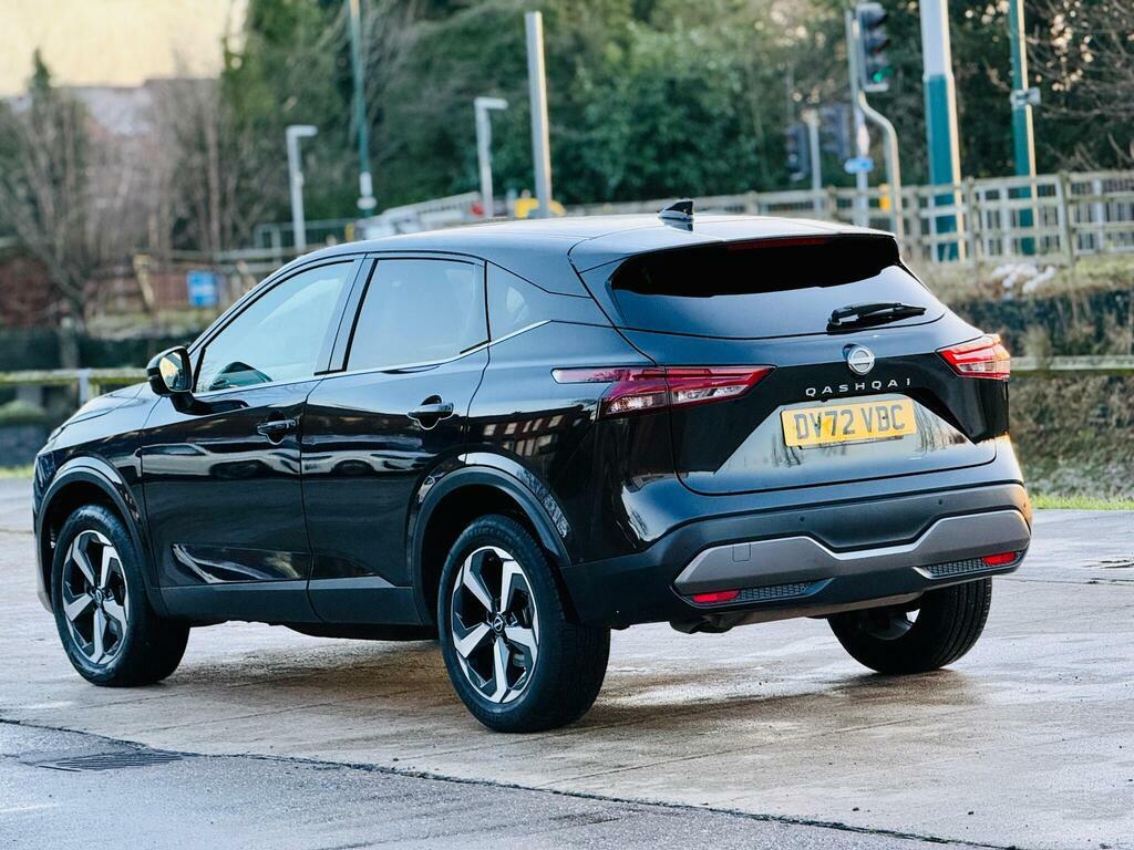 Nissan Qashqai 1.3 Dig-t Mhev N-connecta Euro 6 S S DV72VDC Black #4