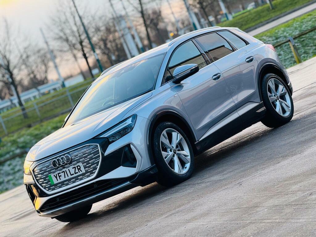 Audi Q4 E Tron 40 S Line YF71LZR Silver #2