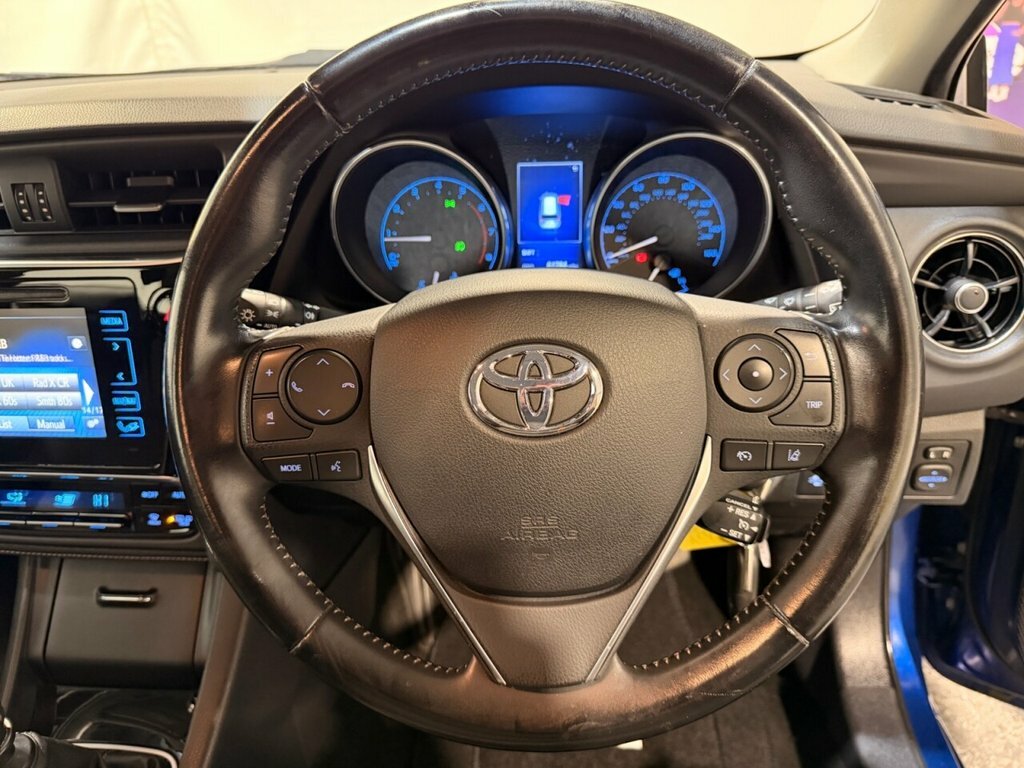 Toyota Auris 1.2L Business Edition YR17OJC Blue #6