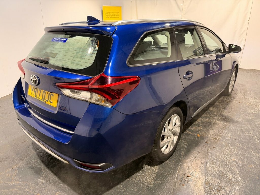 Toyota Auris 1.2L Business Edition YR17OJC Blue #4