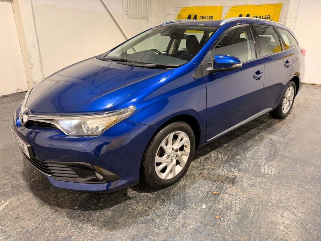 Toyota Auris 1.2L Business Edition YR17OJC Blue #5
