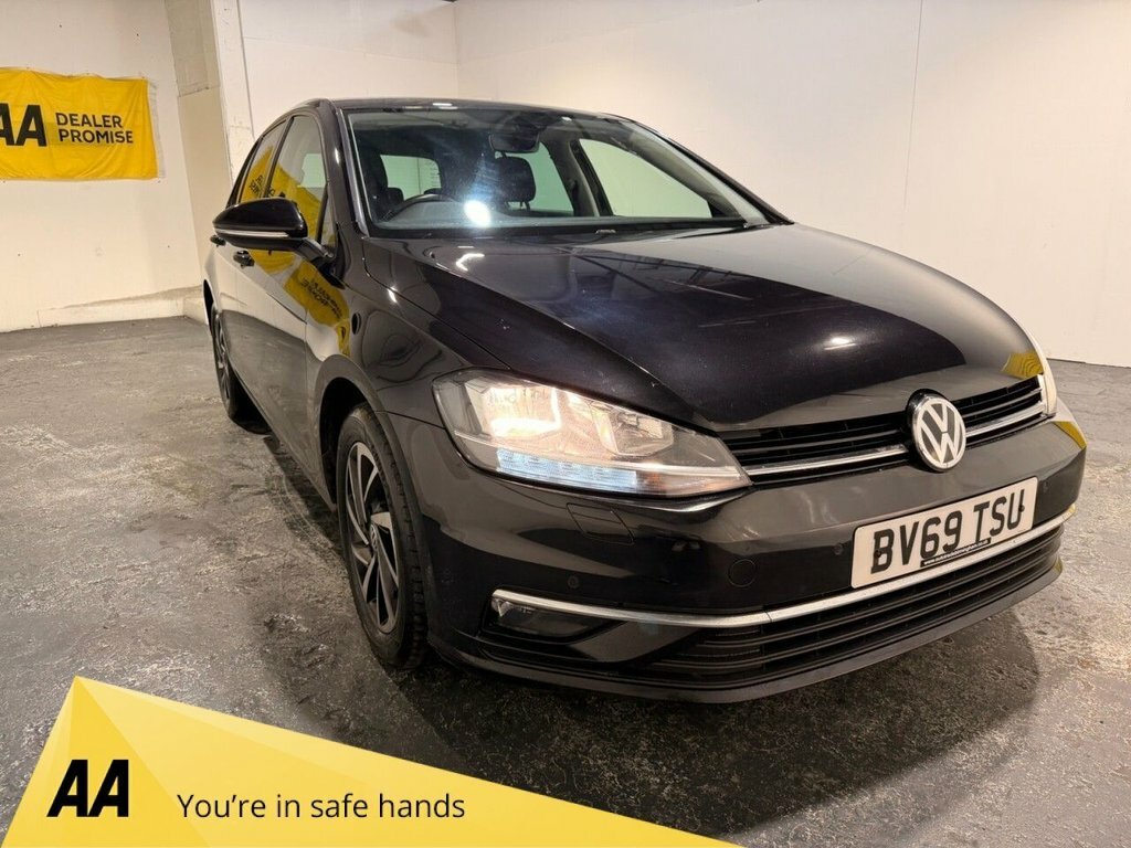 Volkswagen Golf 1.6L Match Black