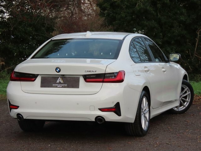 BMW 3 Series 318D Se YL19ZWM White #5