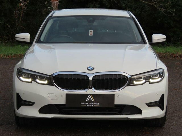 BMW 3 Series Automatic YF19KEA White #2