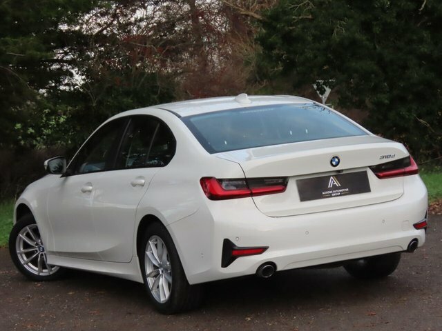 BMW 3 Series Automatic YF19KEA White #6