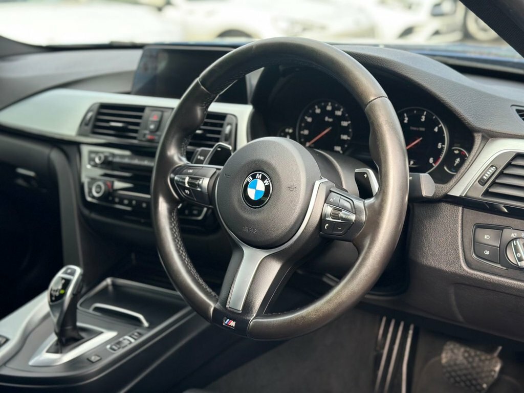 BMW 3 Series 3L M Sport MW17TZY Blue #4