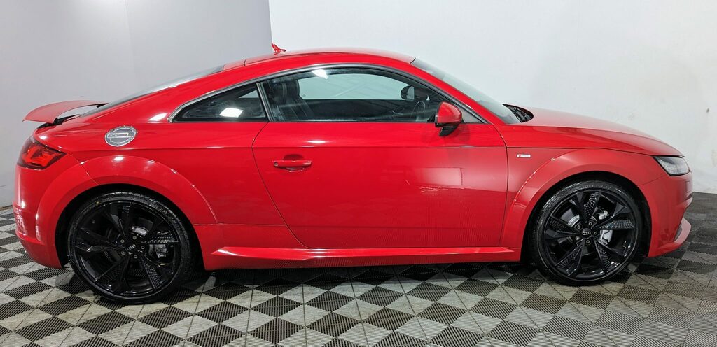 Audi TT 2.0T Fsi S Line SE65ZXG Red #5
