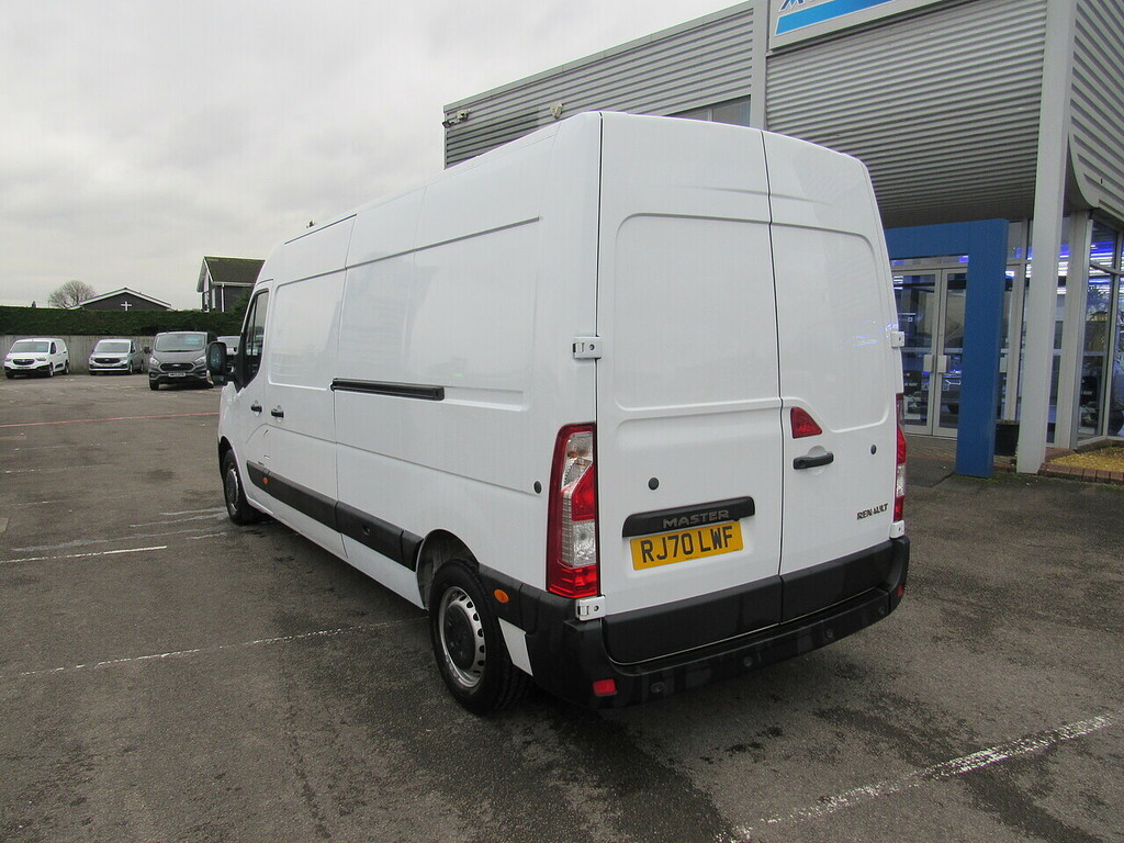 Renault Master Dci Energy 35 Business 150 Bhp Lwb Euro 6 Van With RJ70LWF White #5