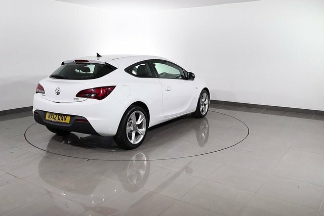 Vauxhall Astra GTC Coupe Red #65