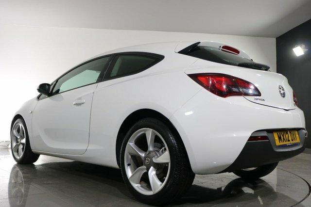 Vauxhall Astra GTC Coupe Red #26