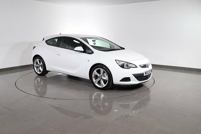 Vauxhall Astra GTC Coupe Red #84