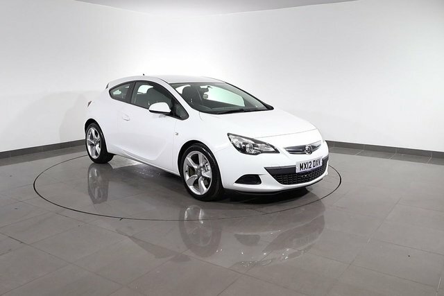 Vauxhall Astra GTC Coupe Red #86
