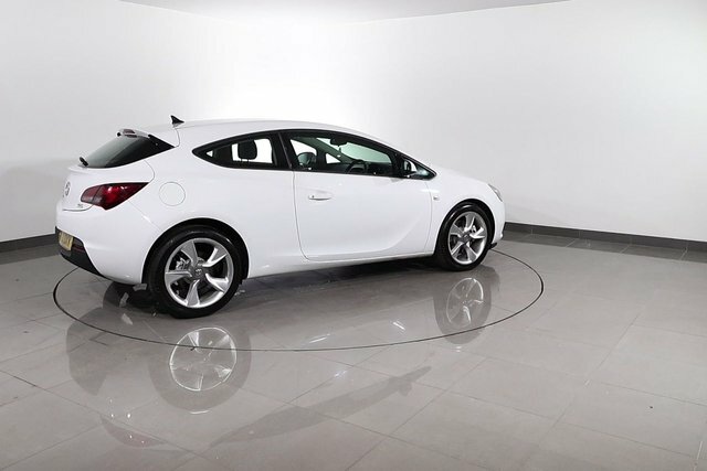 Vauxhall Astra GTC Coupe Red #70