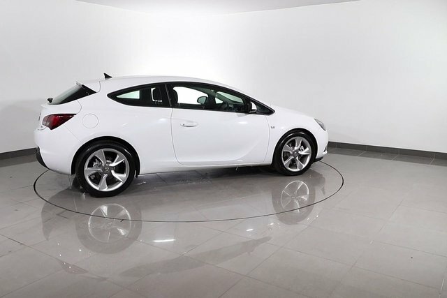 Vauxhall Astra GTC Coupe Red #72