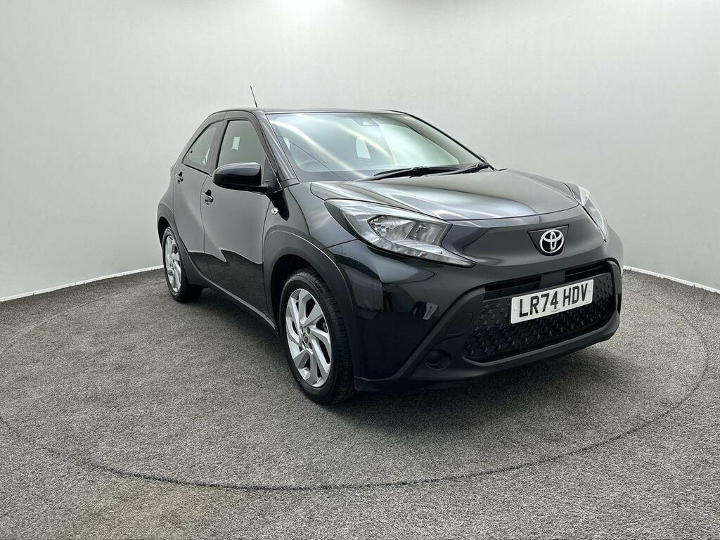Toyota Aygo X 1.0 Vvt-i Pure LR74HDV Black #2
