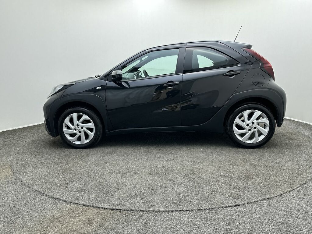 Toyota Aygo X 1.0 Vvt-i Pure LR74HDV Black #5
