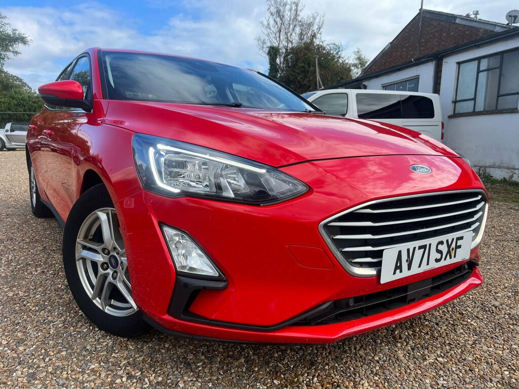 Ford Focus 1.0T Ecoboost Zetec Euro 6 Ss Red