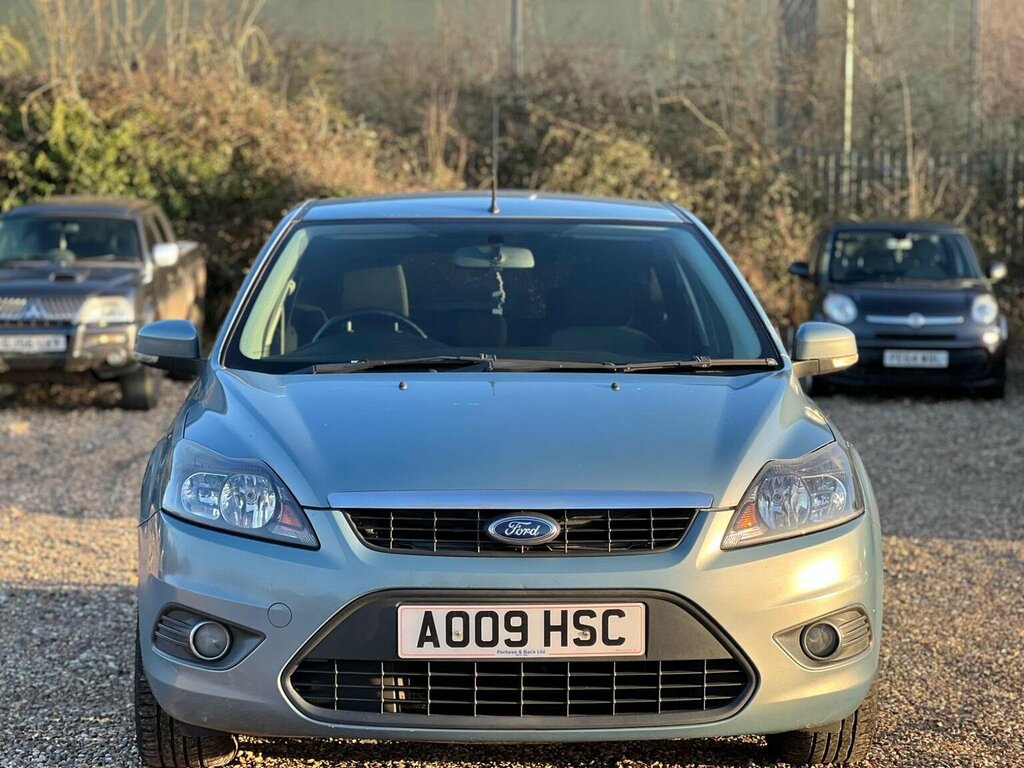 Ford Focus Hatchback 1.6 Zetec 200909 AO09HSC Blue #2