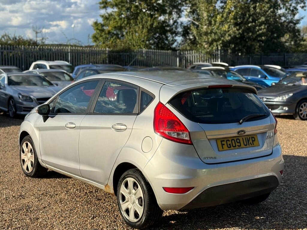 Ford Fiesta Hatchback 1.25 Style 200909 FG09UKP Silver #4