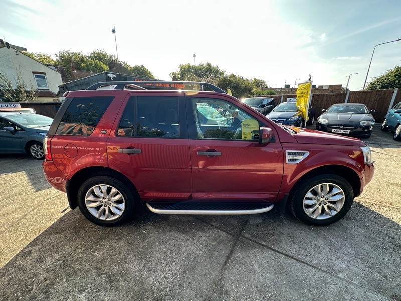 Land Rover Freelander 2 .2 Sd4 Hse Suv WA60MHV Red #4