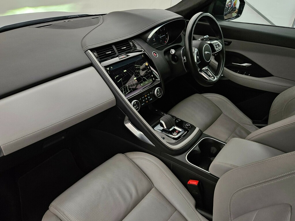 Jaguar E-Pace 2.0 D200 R-dynamic Black PJ71UFD Silver #2