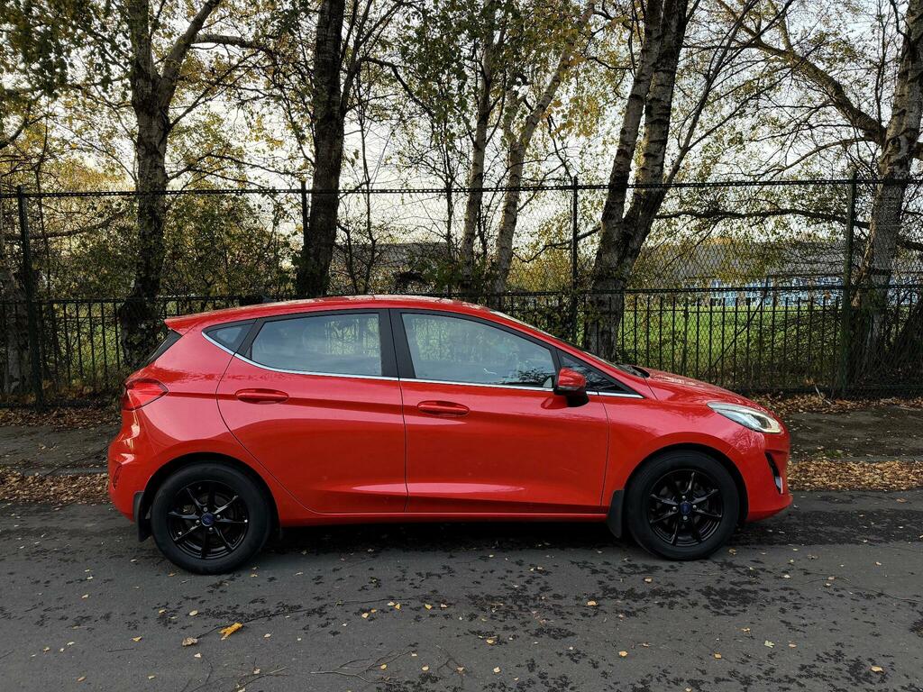 Ford Fiesta 1.1 Ti-vct Zetec Euro 6 Ss NA17HCZ Red #3