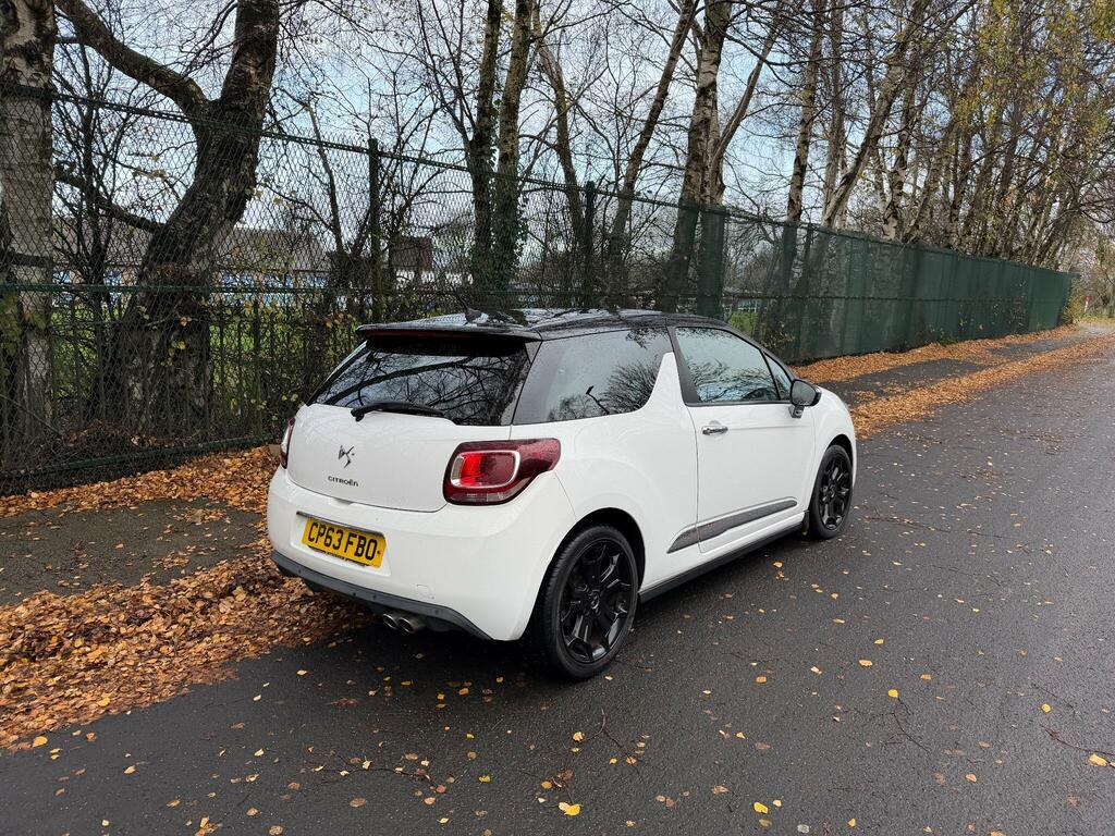 Citroen DS3 1.6 E-hdi Airdream Dsport Plus Euro 5 Ss CP63FBO White #4