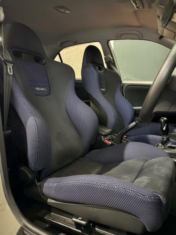 Mitsubishi Lancer 1.6 Glx Silver #25