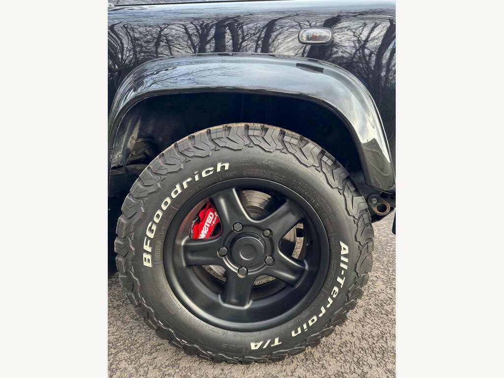 Land Rover Defender 110 Twisted 2.2 Tdci Xs 6 Speed Black #4