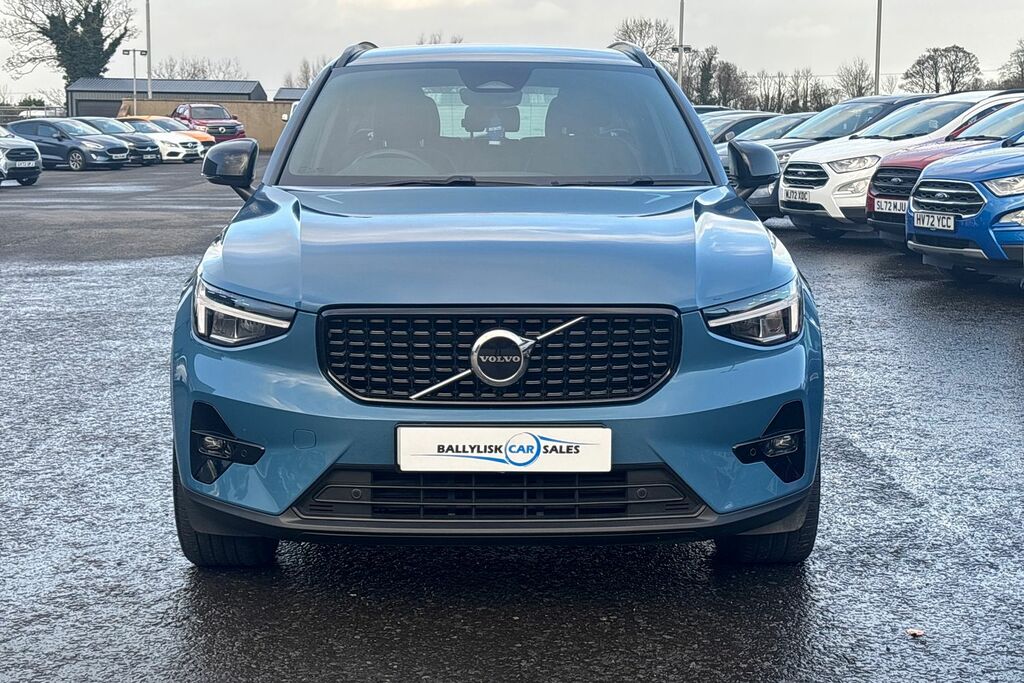 Volvo XC40 2.0 B4 197Ps Plus Dark Hybrid In 11K ISZ9258 Blue #4