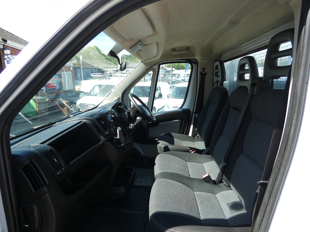 Fiat Ducato 2.3 Multijet 35 Lwb 3.6M Dropside Pickup With Tail White