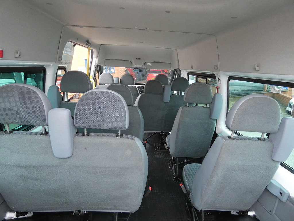 Ford Transit Custom 2.2Tdci T350 14 Seater Minibus Standard License Ex GU13KCE White #2