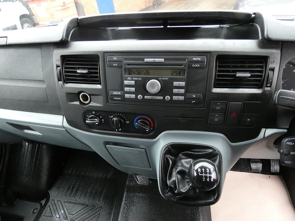 Ford Transit Custom 2.2Tdci T350 14 Seater Minibus Standard License Ex GU13KCE White #5