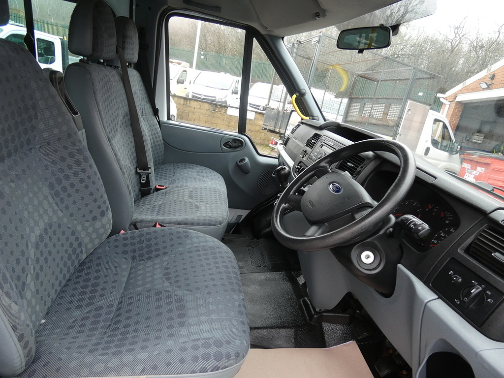 Ford Transit Custom 2.2Tdci T350 14 Seater Minibus Standard License Ex GU13KCE White