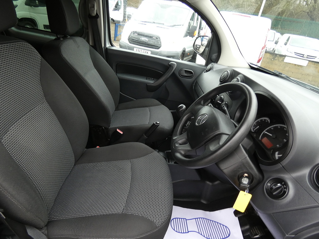 Mercedes-Benz CITAN 111 1.5Dci Double Cab Crew Van 5 Seater U5142 Silver