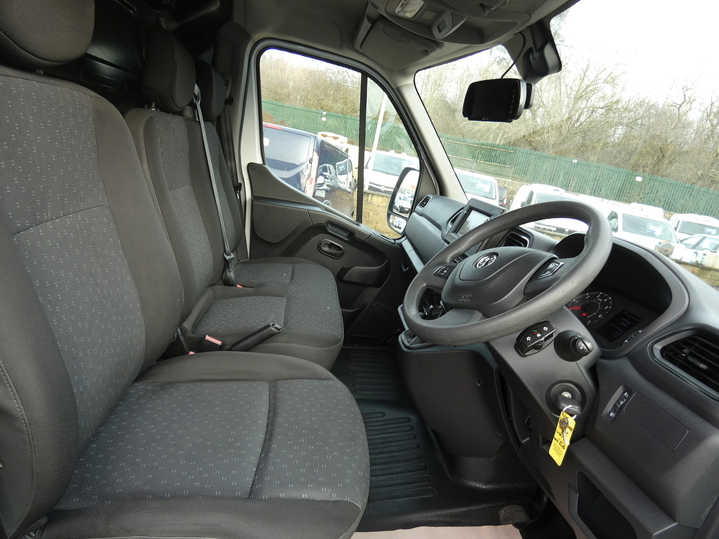 Vauxhall Movano 2.3 Biturbo 4.2M Platform Cab Low Loader 150Ps U5 White