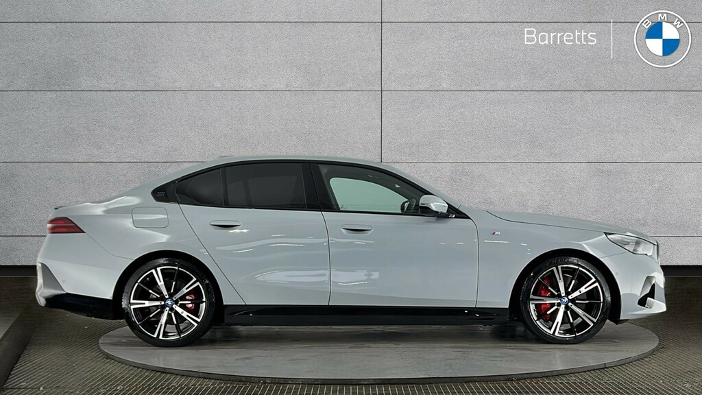 BMW i5 40 83.9Kwh M Sport Pro Saloon Ed LL73ZWB Grey #3