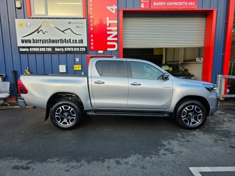 Toyota HILUX Invincible 4Wd D-4d YP71DFA Silver #3