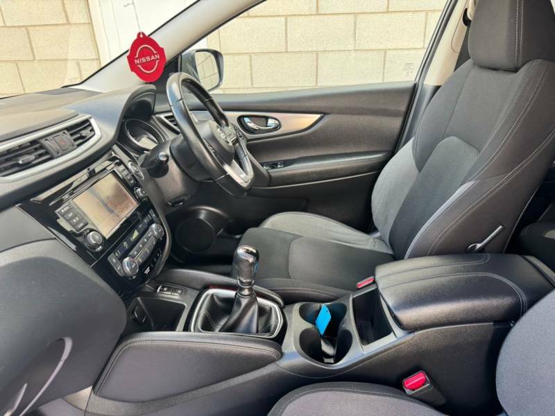 Nissan Qashqai 1.3 Dig-t N-connecta Suv Euro 6 DY69WYZ Grey #4