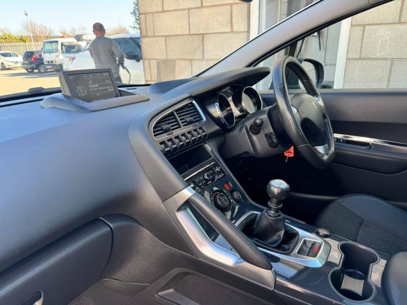 Peugeot 3008 1.6 Hdi Allure Suv Euro 5 115 P ML15YUR White #2